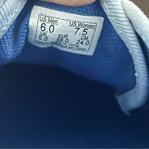 Van’s Tie Dye Palace Blue Authentic Sneakers - Picture 8 of 8